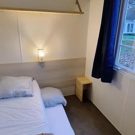 Mobil home proche d'Europa park et Rulantica 6 pers 3 chambres Camping *